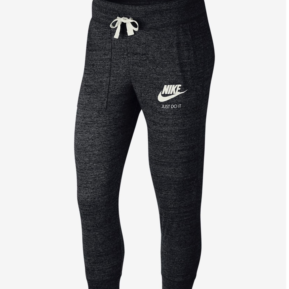 Nike Vintage Sportswear